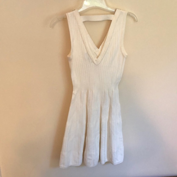 Wow Couture dress to impress - Picture 3 of 5